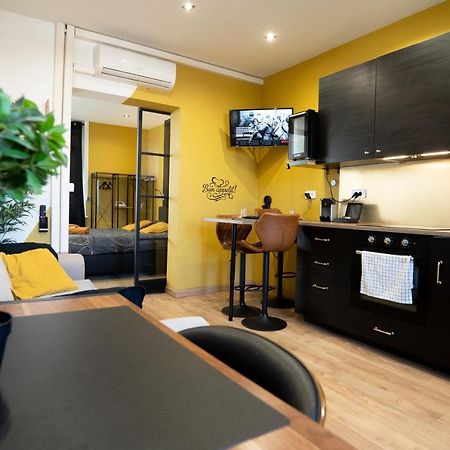 Capsule Premium Balneo & Home Cinema Valenciennes Exterior photo