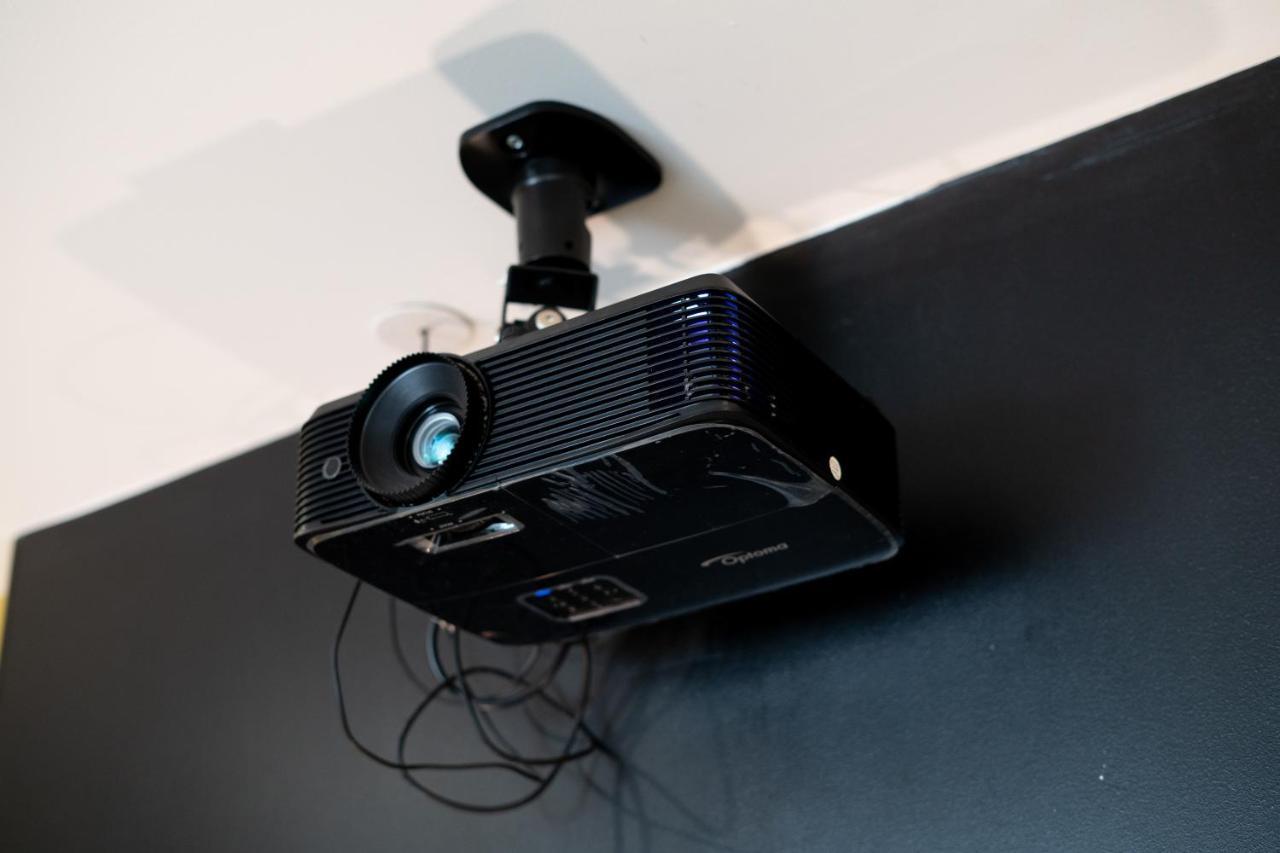 Capsule Premium Balneo & Home Cinema Valenciennes Exterior photo